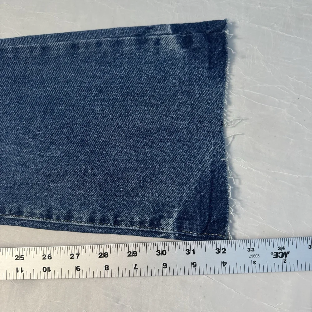 Forever 21 Denim Medium Washed Midrise Slimfit Bootcut Leg Sz 27 Distressed New - Picture 13 of 13